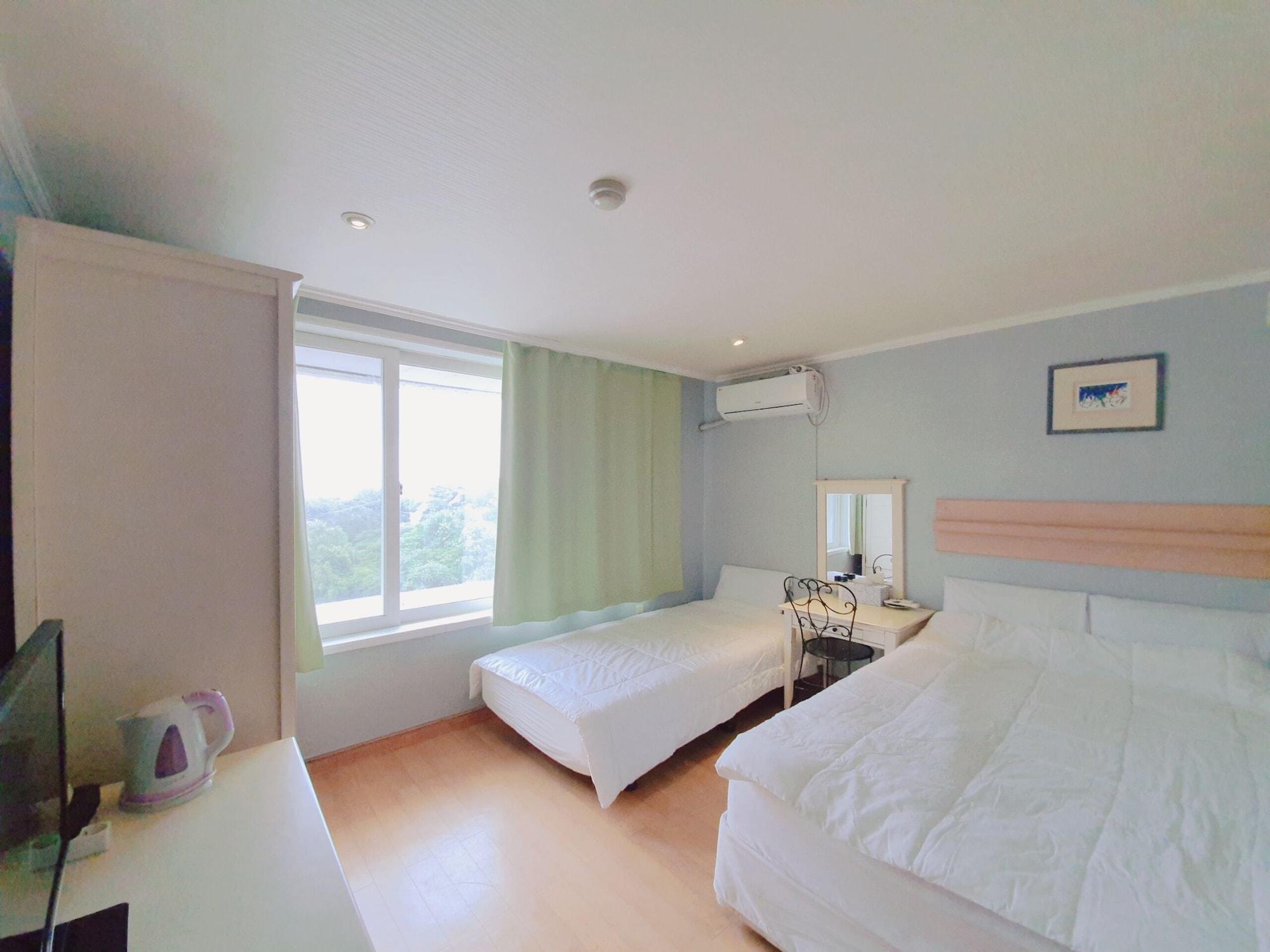 Hotel Good Inn Seogwipo Exterior photo