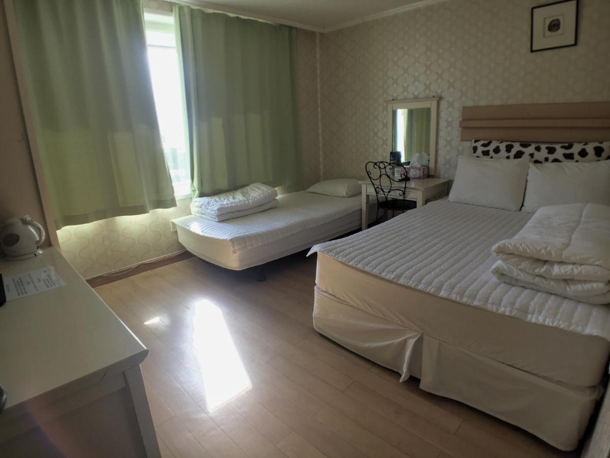 Hotel Good Inn Seogwipo Exterior photo